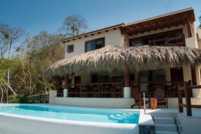  The Studios at Solana Boutique B&B  Икстапа-Сиуатанехо